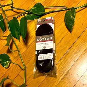 Pact Organic “No-See-Um Socks” in Black